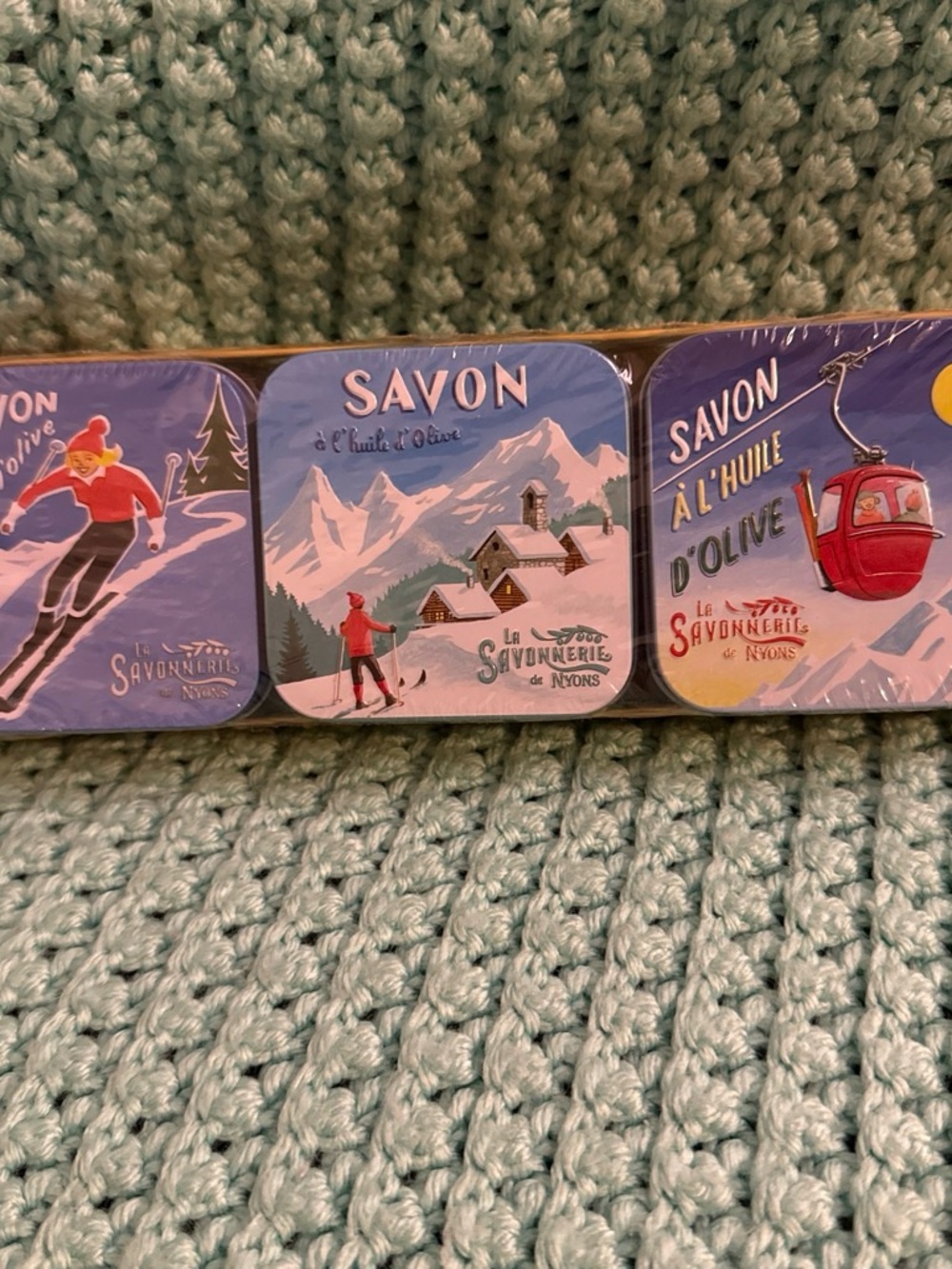 Le Savonnier Winter Soap Tin - Blue